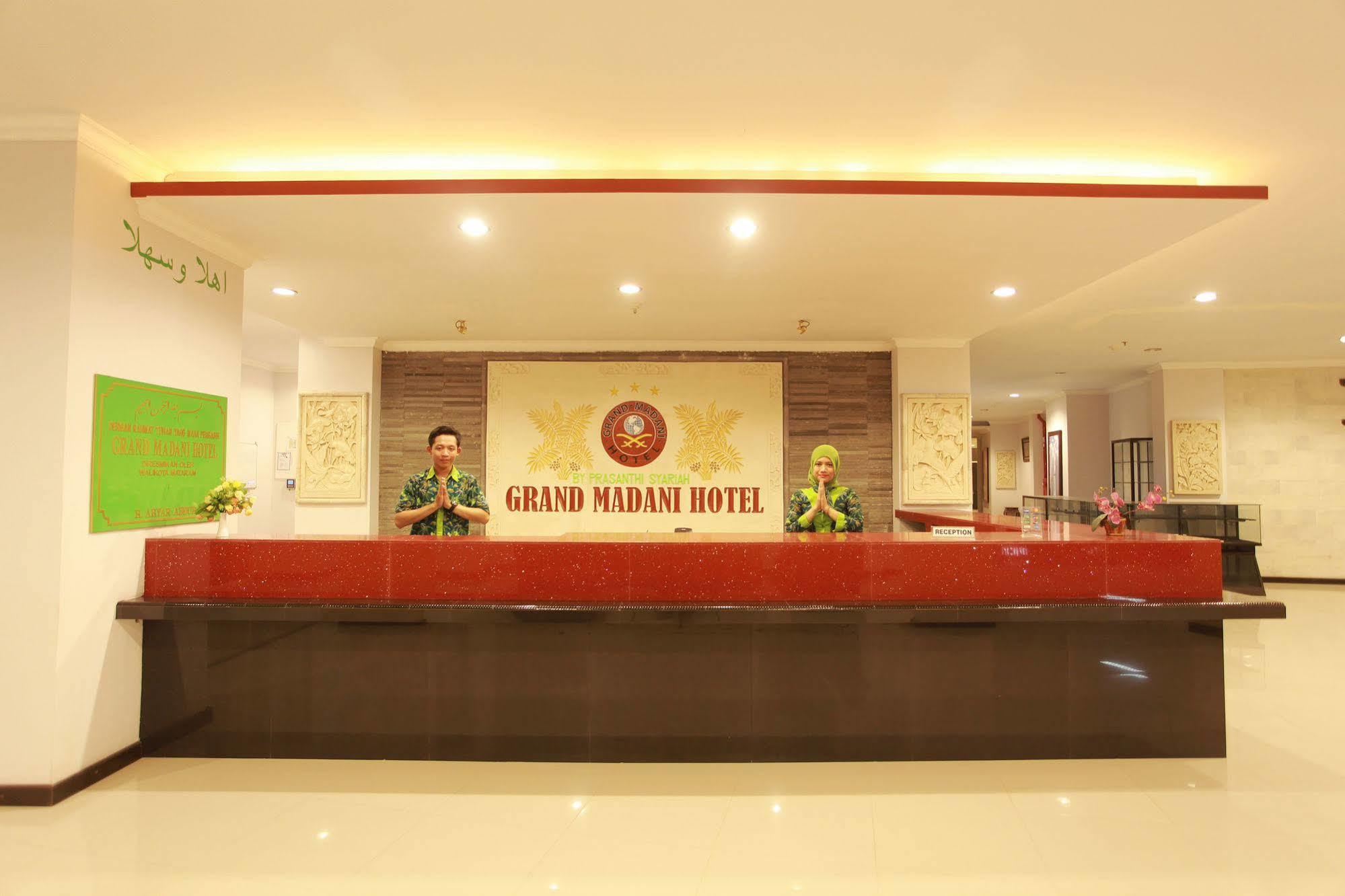 Grand Madani Hotel Mataram Exteriér fotografie