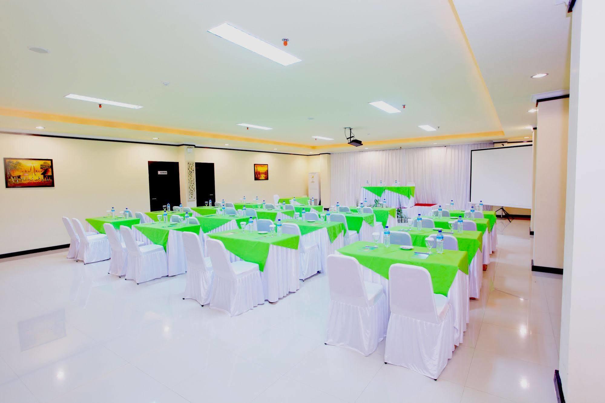 Grand Madani Hotel Mataram Exteriér fotografie
